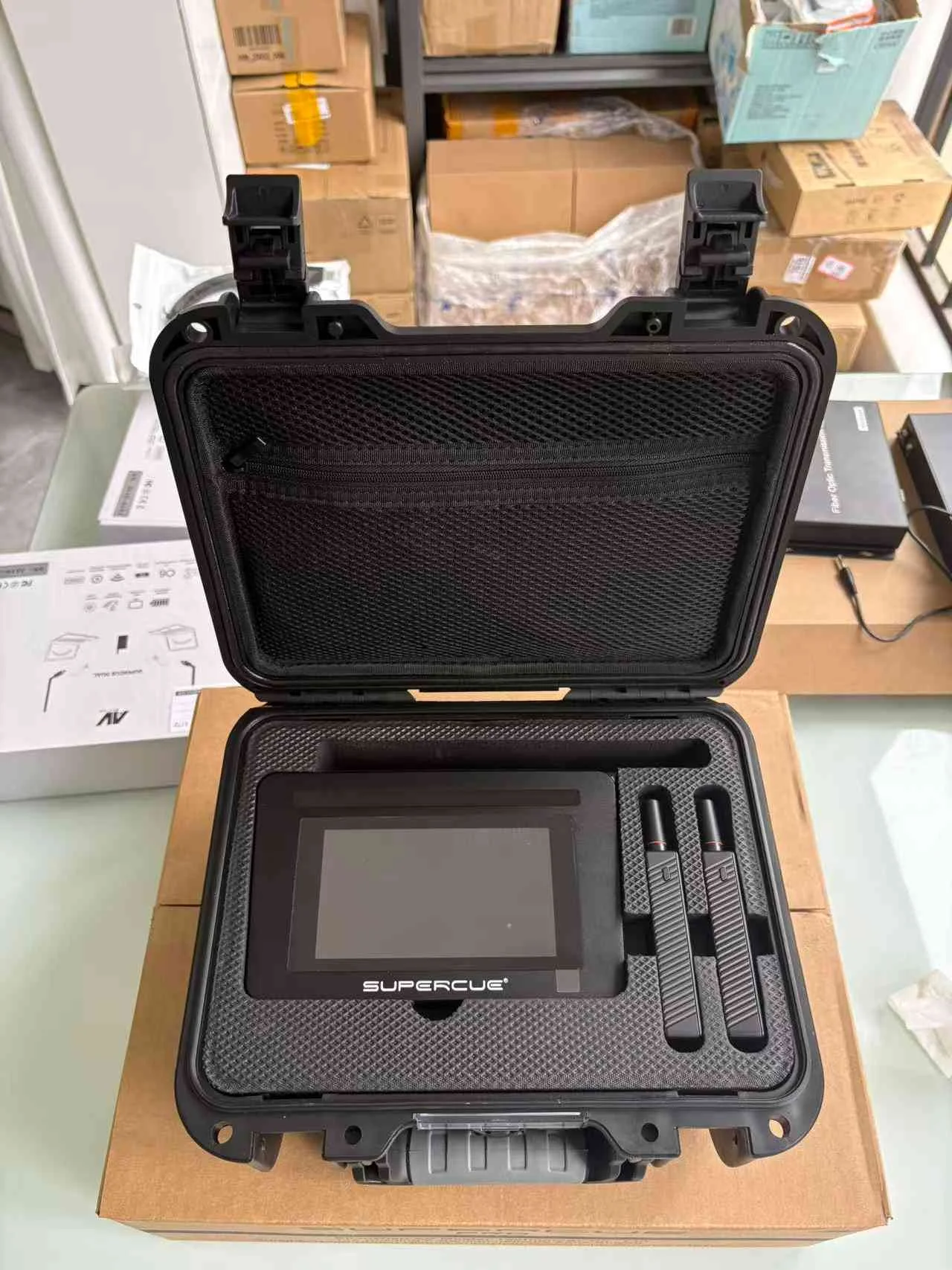 SuperCue Quad 翻页器 - 专业演示设备实拍图 3